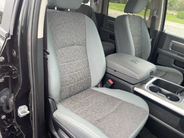 Used 2017 RAM 1500 Big Horn AWD/4WD image 40