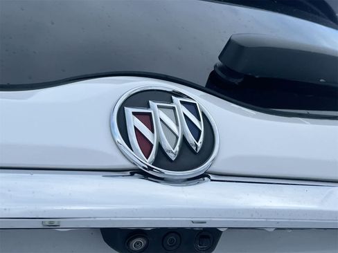 Used 2024 Buick Enclave Avenir w/ Avenir Technology Package image 12