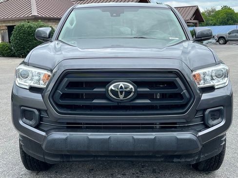 Used 2022 Toyota Tacoma SR w/ SR Convenience Package RWD image 3