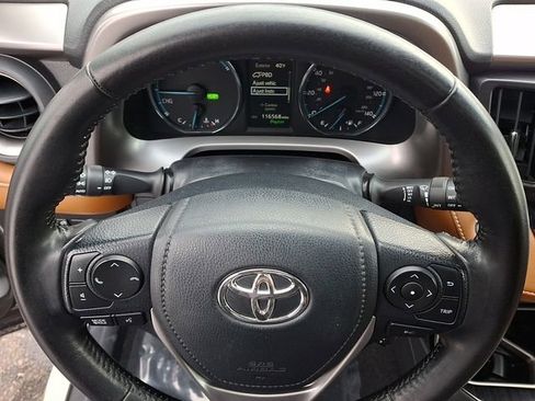 Used 2017 Toyota RAV4 Limited image 21