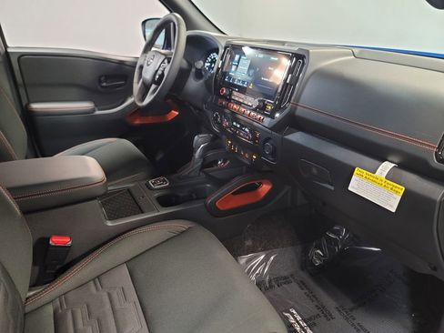 New 2026 Nissan Frontier PRO-4X w/ Pro-4x Convenience Package image 24