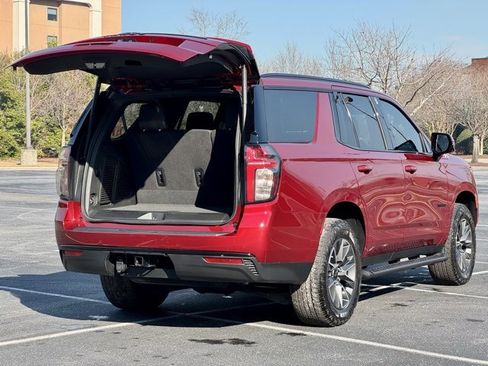 Used 2024 Chevrolet Tahoe Z71 w/ Luxury Package image 18