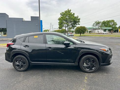 Used 2024 Subaru Crosstrek 2.0i AWD/4WD image 2