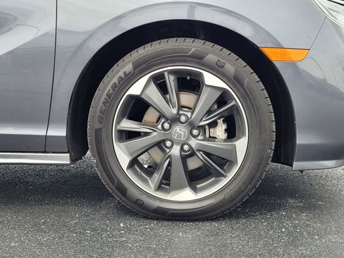 Used 2024 Honda Odyssey Elite image 11