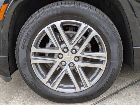 Used 2023 Chevrolet Traverse High Country w/ LPO, Floor Liner Package image 35