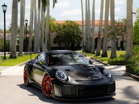 Used 2018 Porsche 911 GT2 RS RWD image 59
