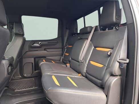 Used 2023 GMC Sierra 1500 AT4 w/ AT4 Preferred Package image 24