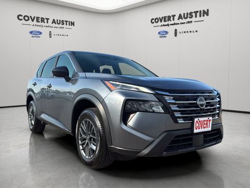 Used 2024 Nissan Rogue S FWD image 7