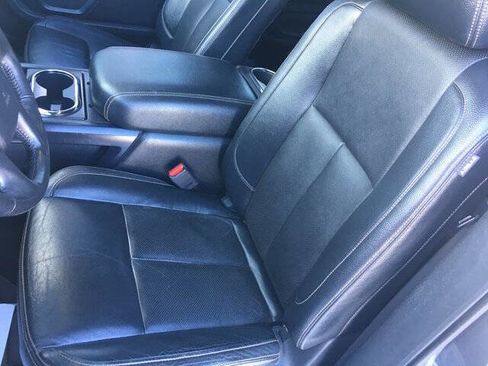 Used 2019 Nissan Titan SL w/ Midnight Edition image 30