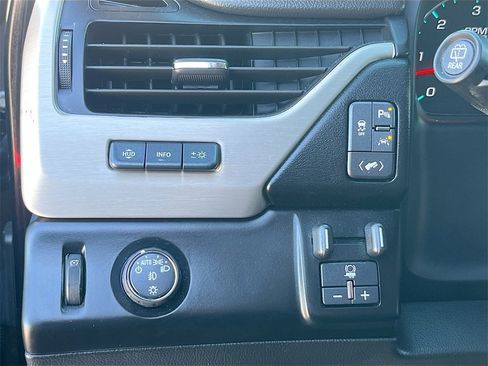 Used 2020 GMC Yukon Denali w/ Open Road Package image 10