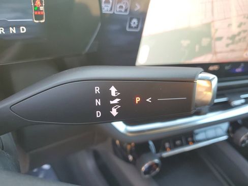 New 2026 Chevrolet Equinox EV LT image 24