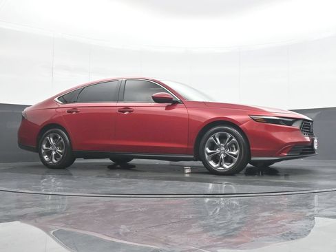 Used 2024 Honda Accord EX image 32