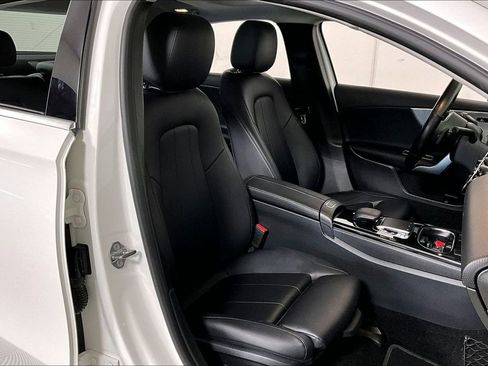 Used 2020 Mercedes-Benz A 220 image 7