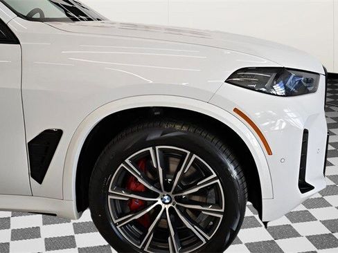 New 2026 BMW X5 xDrive40i w/ M Sport Package image 13