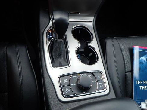 Used 2021 Jeep Grand Cherokee High Altitude image 23