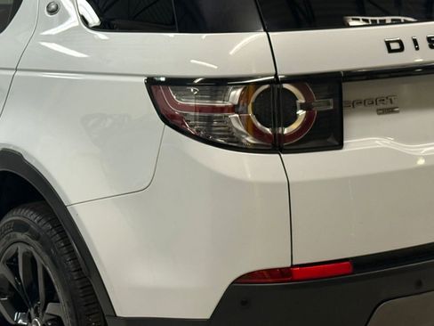 Used 2018 Land Rover Discovery Sport HSE image 12