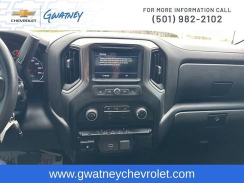 Used 2019 Chevrolet Silverado 1500 Custom Trail Boss w/ Custom Convenience Package AWD/4WD image 18