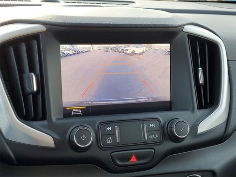 Used 2020 GMC Terrain SLT w/ Preferred Package image 17