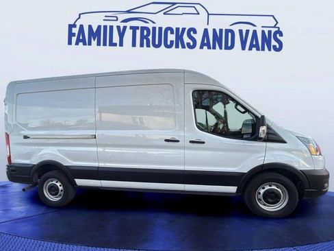 Used 2020 Ford Transit 250 Medium Roof w/ Load Area Protection Package image 6