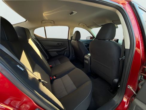 Certified 2024 Nissan Sentra SV FWD image 30