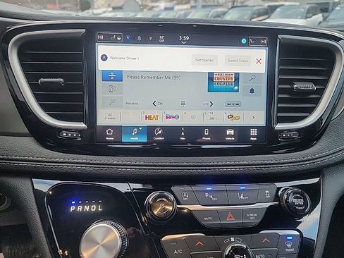 New 2026 Chrysler Pacifica Select image 12