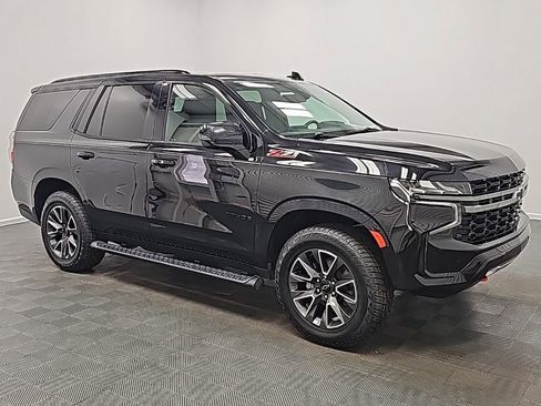 Used 2021 Chevrolet Tahoe Z71 w/ Luxury Package image 2