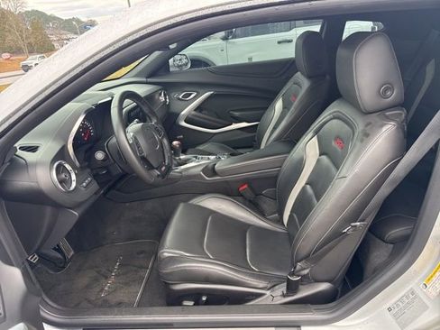 Used 2018 Chevrolet Camaro SS image 14