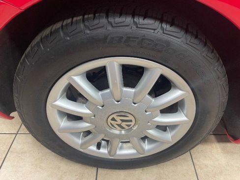 Used 2004 Volkswagen Beetle GLS image 17