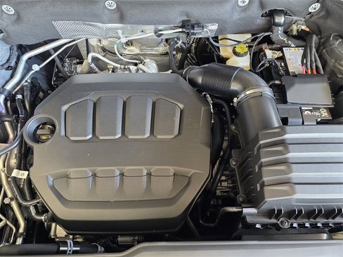 New 2026 Volkswagen Atlas Cross Sport SE image 21