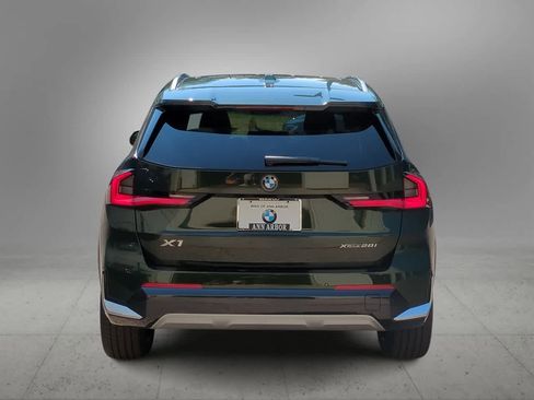 Used 2025 BMW X1 xDrive28i w/ Technology Package image 7