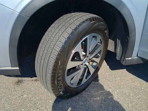 Used 2021 Subaru Outback Premium w/ Popular Package #1 image 9