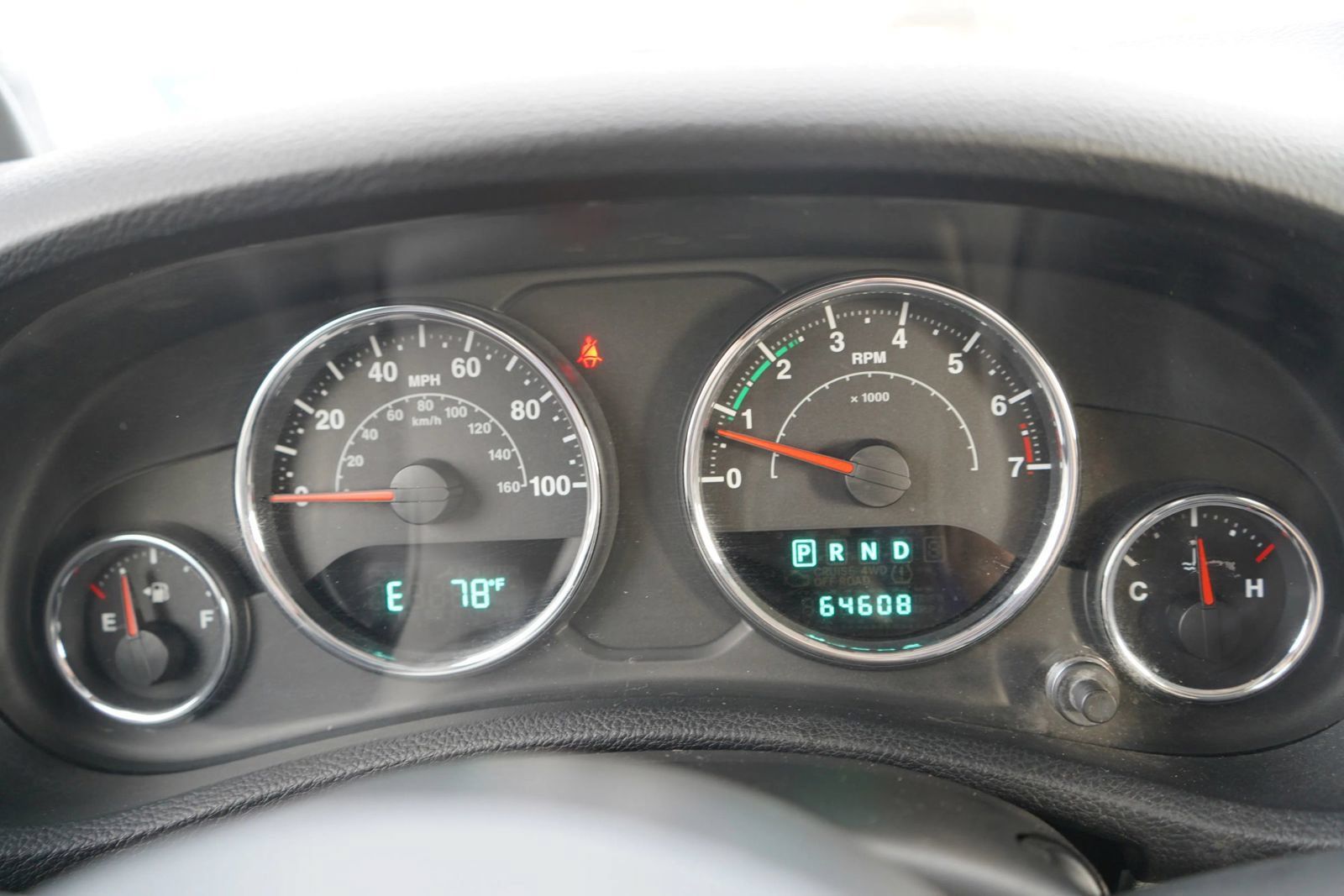 Used 2012 Jeep Wrangler Unlimited Sport AWD/4WD image 10