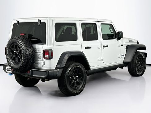 Used 2023 Jeep Wrangler Unlimited w/ Cold Weather Group image 11
