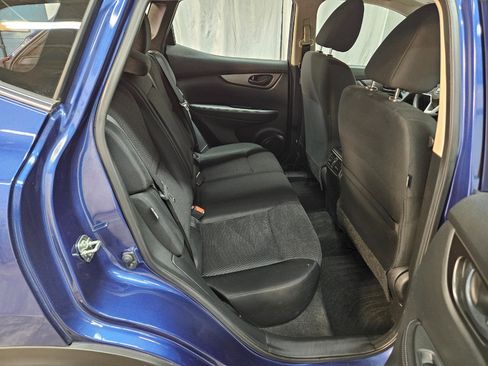 Used 2021 Nissan Rogue Sport S image 15