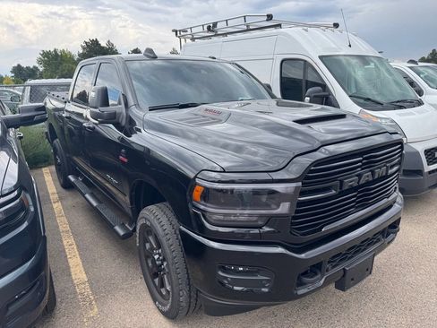 Used 2024 RAM 2500 Laramie w/ Night Edition AWD/4WD image 2