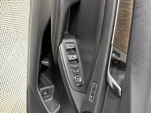 Used 2019 Honda Accord EX-L image 9