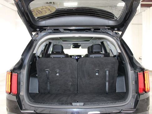 Used 2023 Kia Sorento SX AWD/4WD image 26