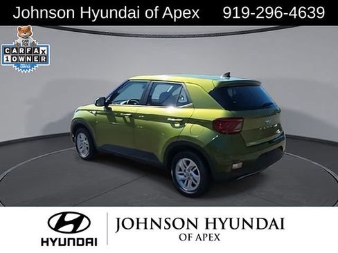 Used 2021 Hyundai Venue SE image 10