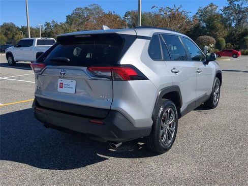 Certified 2022 Toyota RAV4 XLE Premium image 4