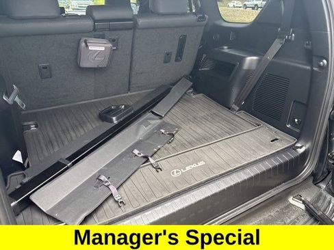 Used 2023 Lexus GX 460 Premium image 38