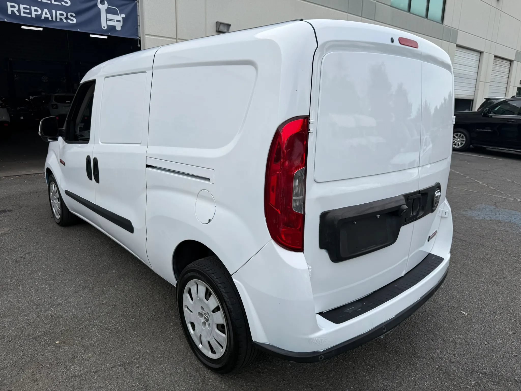 Used 2018 RAM ProMaster City Tradesman SLT FWD image 14