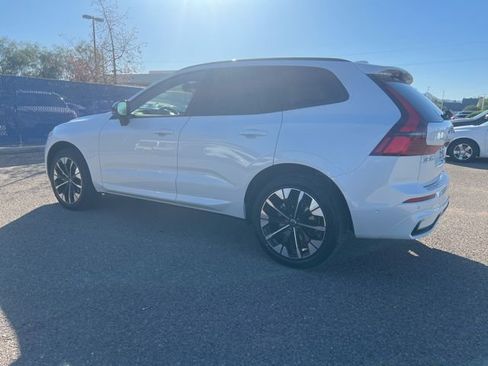 New 2026 Volvo XC60 B5 Plus w/ Protection Package Premier image 4