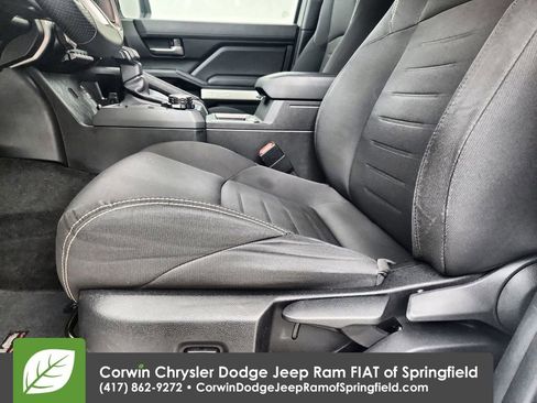 Used 2024 Toyota Tacoma TRD Off-Road image 20