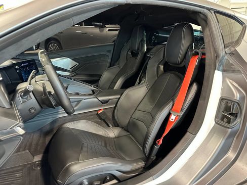 Used 2025 Chevrolet Corvette Z06 RWD image 15
