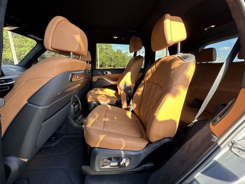 Certified 2025 BMW X7 xDrive40i w/ M Sport Package image 27