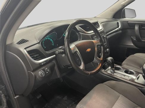 Used 2017 Chevrolet Traverse LT w/ Style and Technology Package AWD/4WD image 11