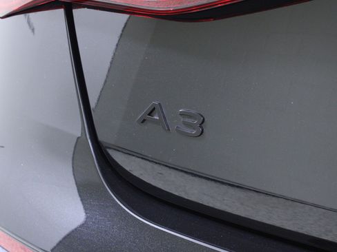 Used 2025 Audi A3 2.0T Premium image 9