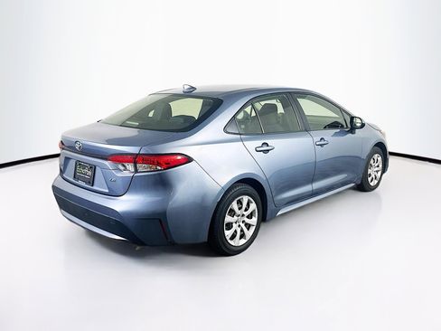 Used 2021 Toyota Corolla LE w/ Carpet Mat Package (TMS) FWD image 9
