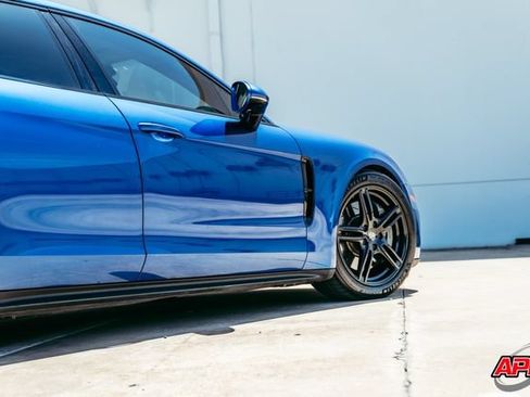 Used 2018 Porsche Panamera 4S AWD/4WD image 28