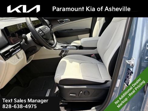 New 2026 Kia Sportage EX AWD/4WD image 17